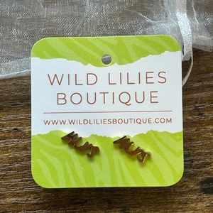 Bride to Be earrings - gold “Mrs.”